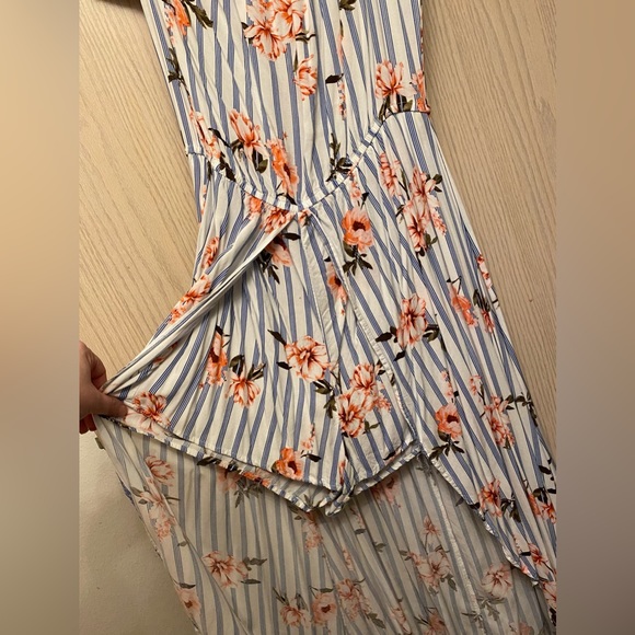 XL High Low Romper - White Floral Print with Light Blue Stripes - Picture 2 of 3